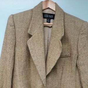 Blazer (size 14) cream/camel Houndstooth pattern